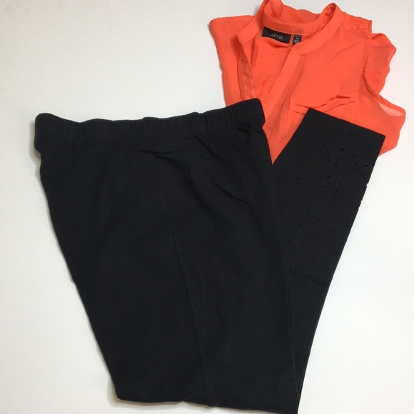 NEW- Black Eyelet Leggings Sz 14/16 - Picture 2 of 8